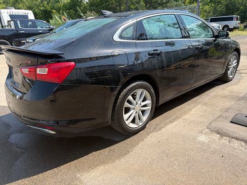 Used 2022 Chevrolet Malibu RS FWD image 5