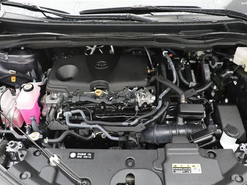 Used 2025 Toyota Sienna LE image 25