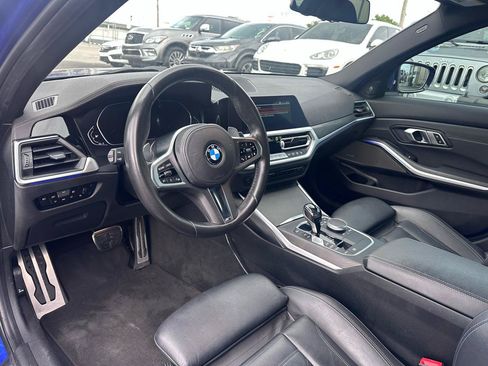 Used 2021 BMW 330i Sedan w/ M Sport Package RWD image 11