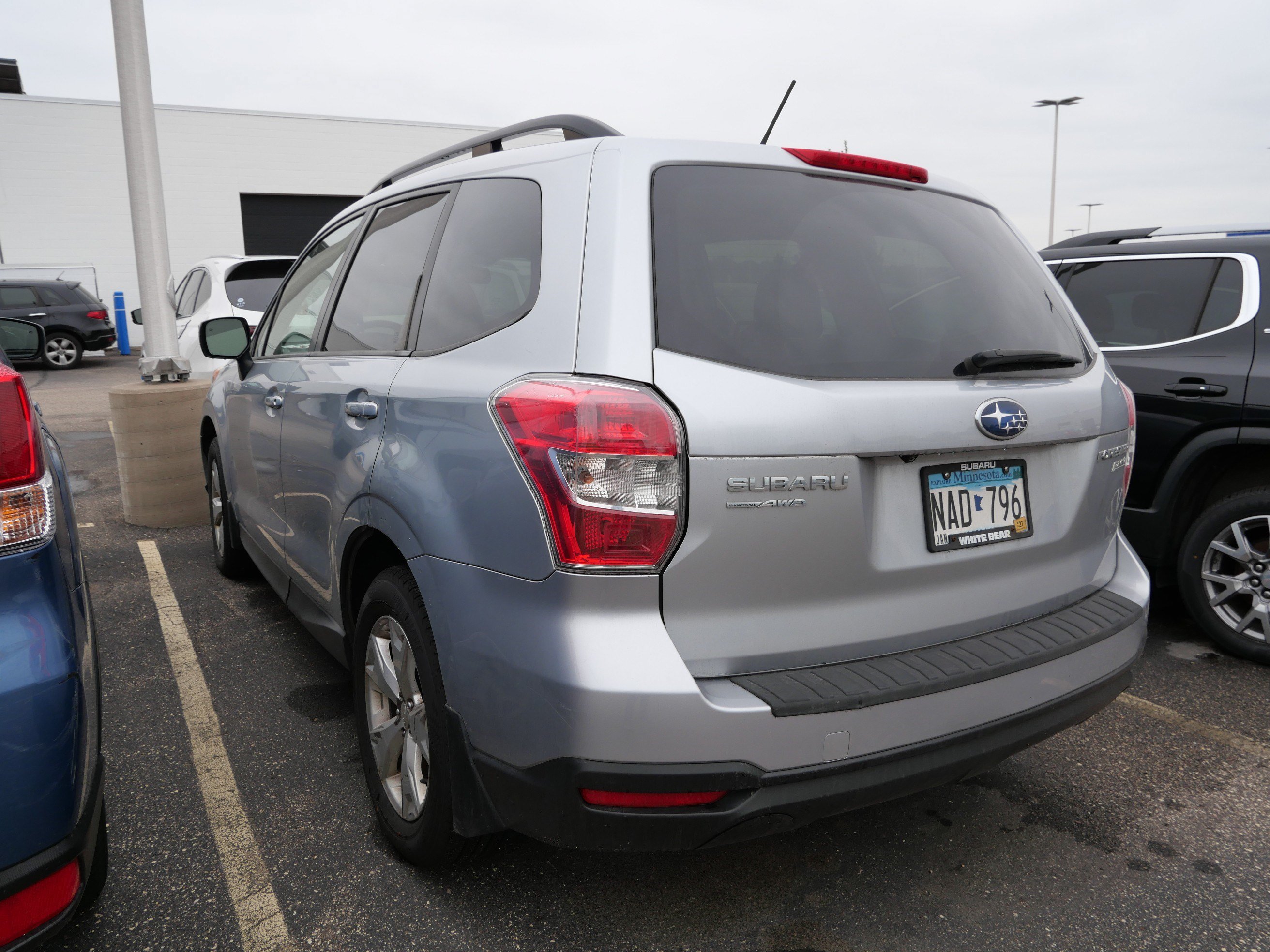 Used 2014 Subaru Forester 2.5i Premium w/ All-Weather Package AWD/4WD image 5