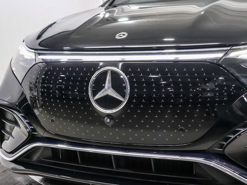 Used 2023 Mercedes-Benz EQS 580 4MATIC SUV image 8
