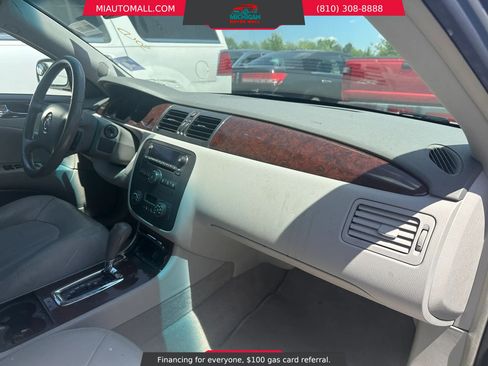 Used 2011 Buick Lucerne CXL FWD image 17