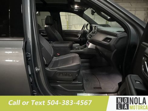 Used 2022 GMC Yukon XL SLT w/ SLT Premium Package RWD image 32