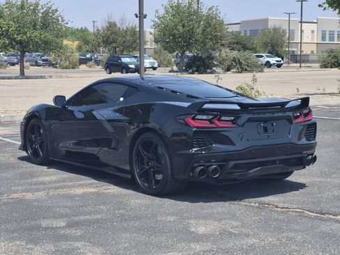 Used 2022 Chevrolet Corvette Stingray Coupe w/ Z51 Performance Package RWD image 3