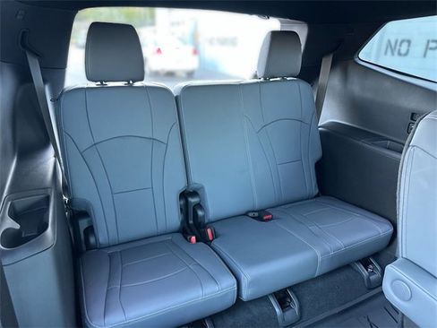 Used 2023 Buick Enclave Premium w/ Experience Buick Package image 26