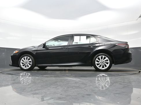 Used 2024 Toyota Camry LE FWD image 26