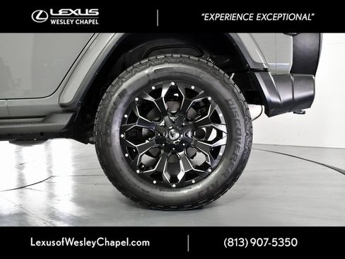 Used 2020 Jeep Wrangler Unlimited Sahara image 11