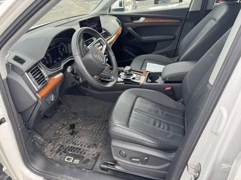 Used 2023 Audi Q5 2.0T Premium Plus w/ Premium Plus Package image 7