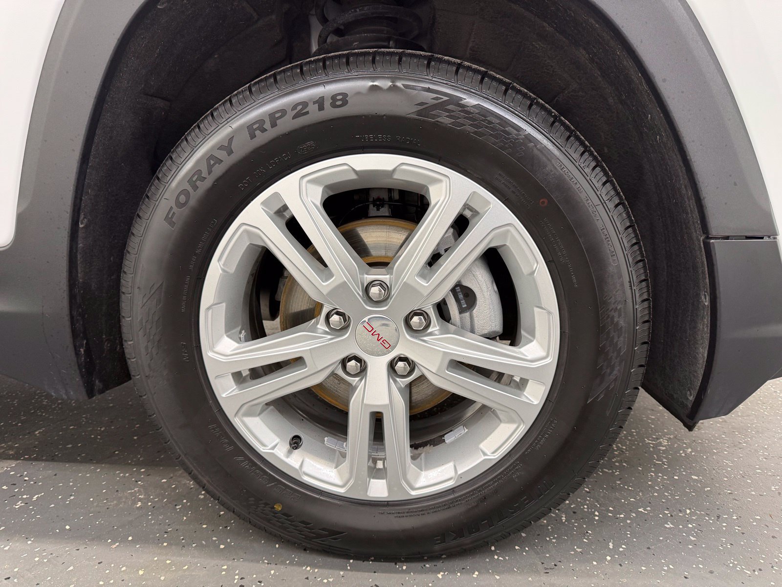 Used 2024 GMC Terrain SLE AWD/4WD image 21