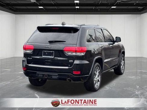 Used 2020 Jeep Grand Cherokee Overland AWD/4WD image 5