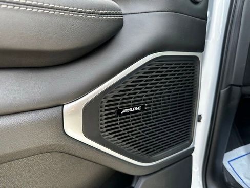 New 2026 Jeep Grand Wagoneer 4WD w/ Premium Group I image 18