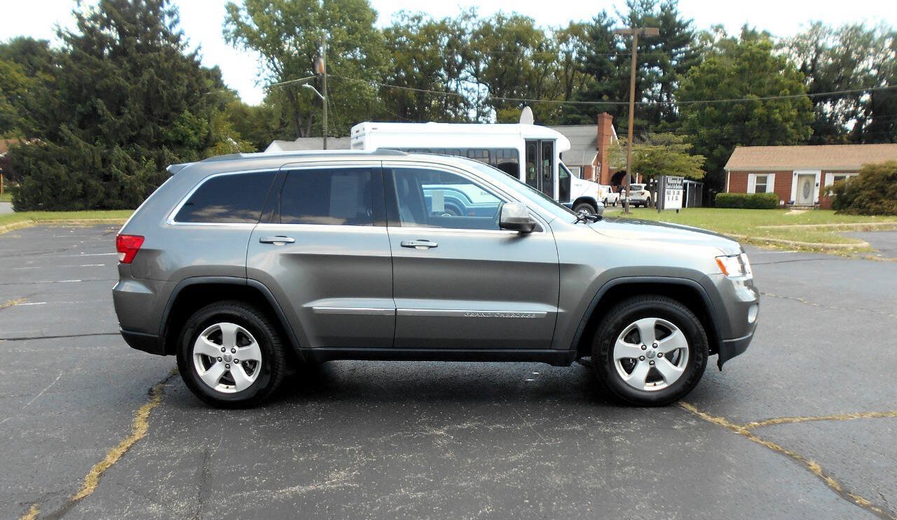 Used 2013 Jeep Grand Cherokee Laredo AWD/4WD image 4