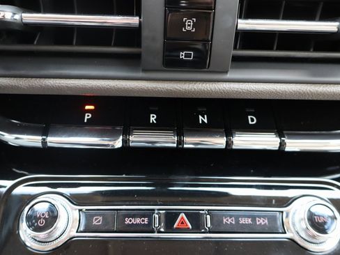 Used 2022 Lincoln Corsair Reserve w/ Equipment Group 201A image 11