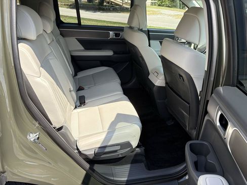 Used 2024 Hyundai Santa Fe SEL AWD/4WD image 18