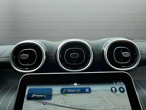 Used 2023 Mercedes-Benz GLC 300 4MATIC w/ Exclusive Trim Package image 50