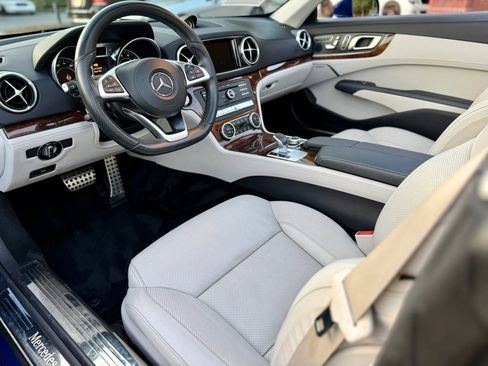 Used 2017 Mercedes-Benz SL 450 image 29