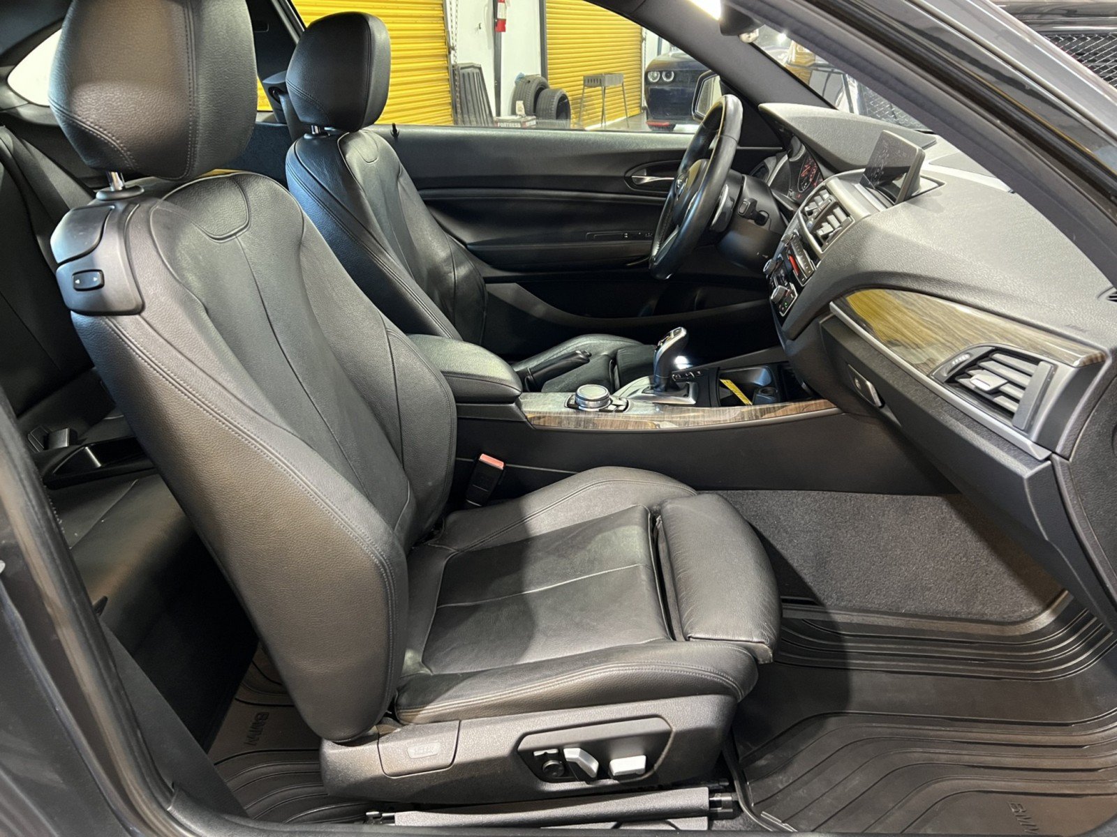 Used 2016 BMW M235i Coupe RWD image 17