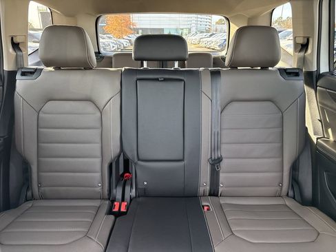 New 2026 Volkswagen Atlas SEL image 34