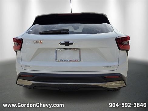 New 2026 Chevrolet Trax ACTIV w/ Sunroof Package image 5