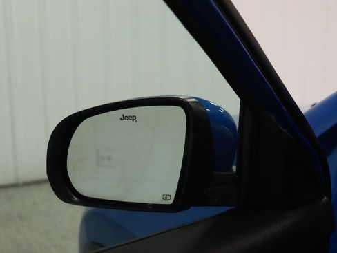 Used 2019 Jeep Compass Latitude AWD/4WD image 22