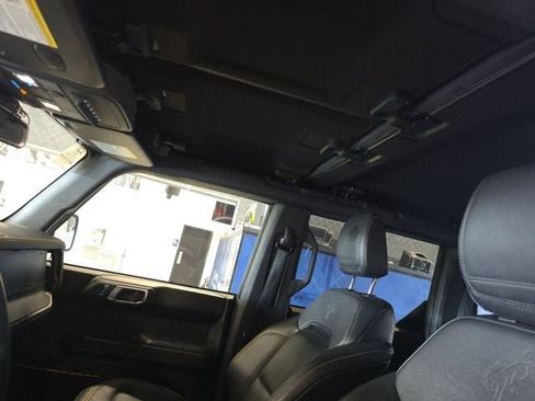 Used 2024 Ford Bronco Badlands AWD/4WD image 19