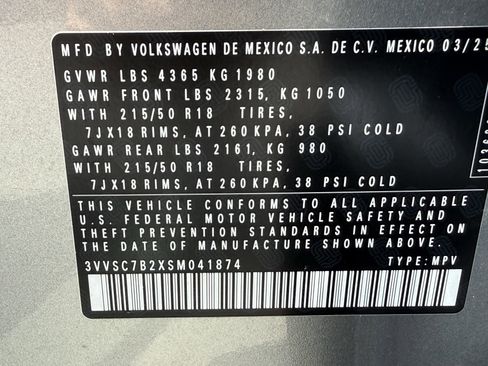 Used 2025 Volkswagen Taos SE FWD image 34