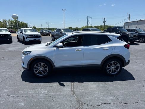 Used 2023 Buick Encore GX Essence w/ Experience Buick Package FWD image 58