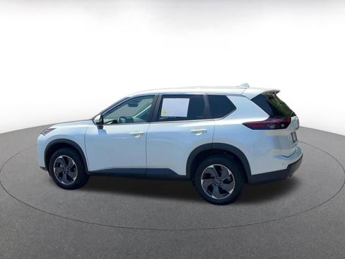 Used 2025 Nissan Rogue SV FWD image 10