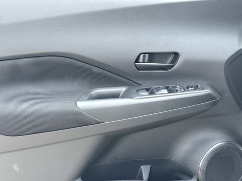 Certified 2025 Nissan Kicks Play S FWD image 17