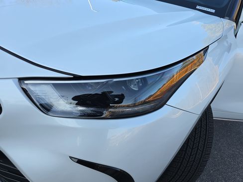 Used 2023 Toyota Highlander XSE image 34