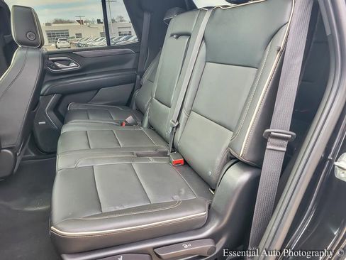 Used 2023 GMC Yukon SLT AWD/4WD image 15