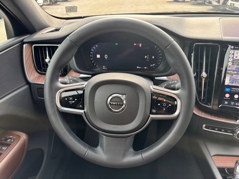 Certified 2024 Volvo XC60 B5 Plus w/ Protection Package Premier AWD/4WD image 7