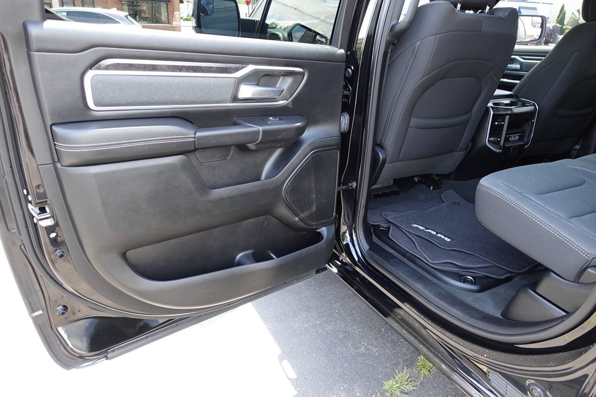 Used 2023 RAM 1500 Big Horn AWD/4WD image 21