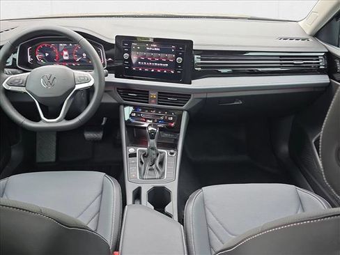 New 2025 Volkswagen Jetta SEL image 15