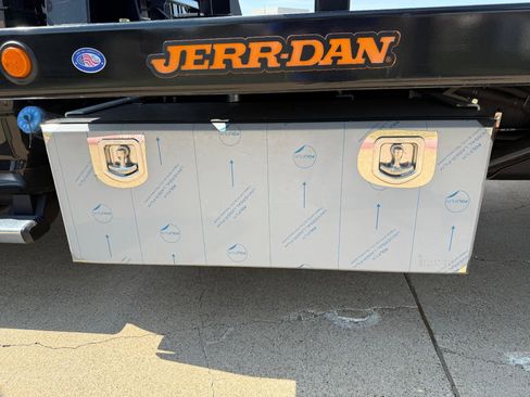 Used 2024 RAM 5500 SLT w/ Quick Order Package 2YG SLT image 8