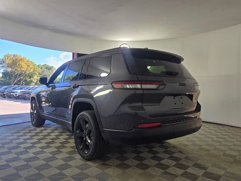 New 2025 Jeep Grand Cherokee L Altitude RWD image 5