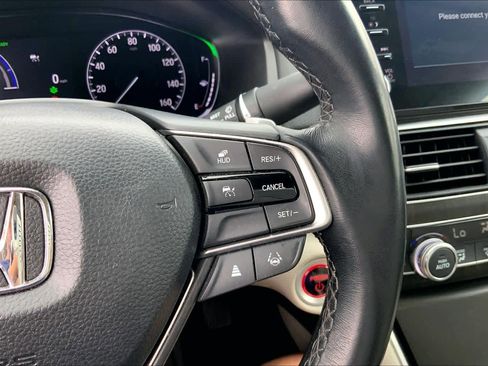 Used 2021 Honda Accord Touring image 25