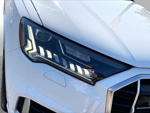 Used 2023 Audi Q7 3.0T Premium w/ Convenience Package AWD/4WD image 27