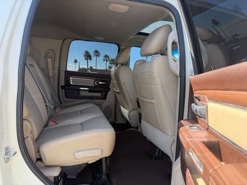 Used 2016 RAM 3500 Laramie w/ Convenience Group AWD/4WD image 23