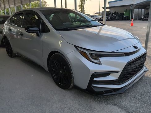 Used 2023 Toyota Corolla SE image 1