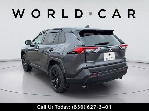 Used 2023 Toyota RAV4 LE image 13