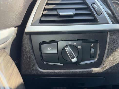 Used 2018 BMW 430i Convertible image 15