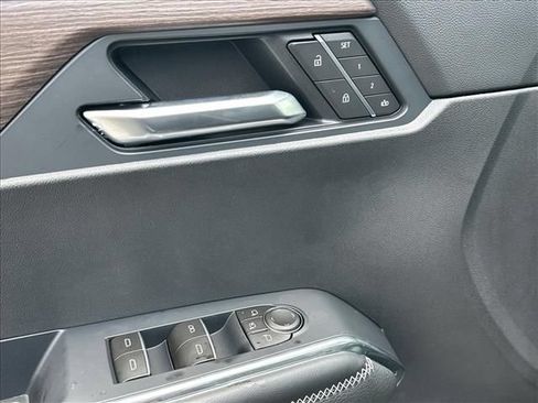New 2026 GMC Acadia Denali w/ Super Cruise Package FWD image 27