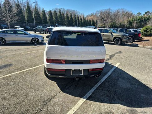 Used 2025 Hyundai Santa Fe SEL image 6