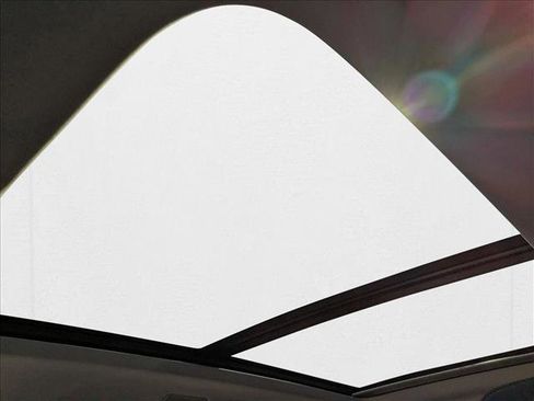 New 2025 Volkswagen Taos SEL image 15