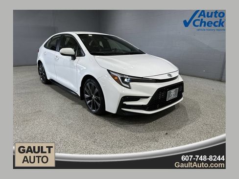 Certified 2023 Toyota Corolla SE w/ Carpet Mat Package (TMS) FWD image 1