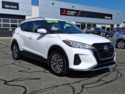 Used 2023 Nissan Kicks SV