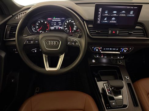 Used 2023 Audi Q5 2.0T Premium w/ Convenience Package AWD/4WD image 29
