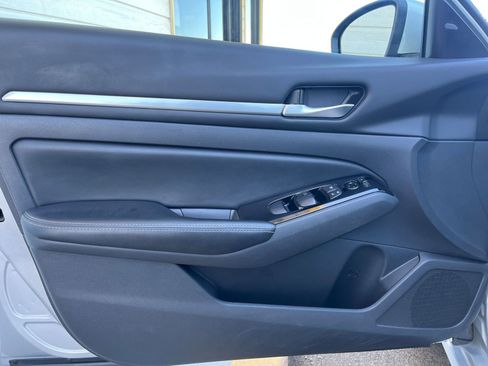 Used 2023 Nissan Altima 2.5 SV image 20