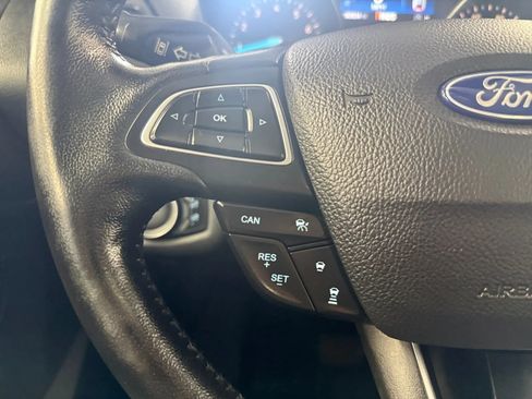 Used 2019 Ford Escape Titanium AWD/4WD image 23